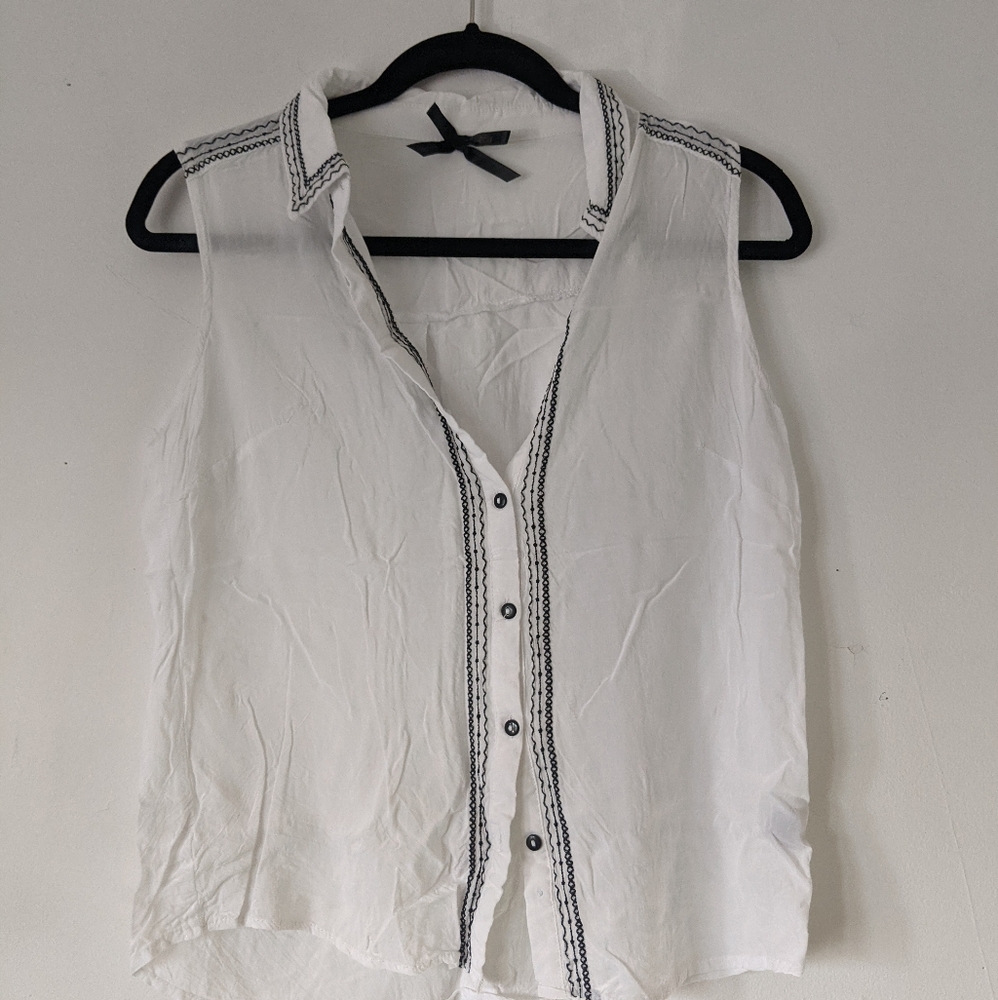 Ali & Kris button down blouse